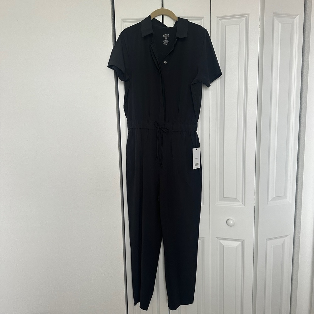 *NEW* GIRLFRIEND COLLECTIVE JUMPSUIT (SIZE MEDIUM) BUTTON DOWN